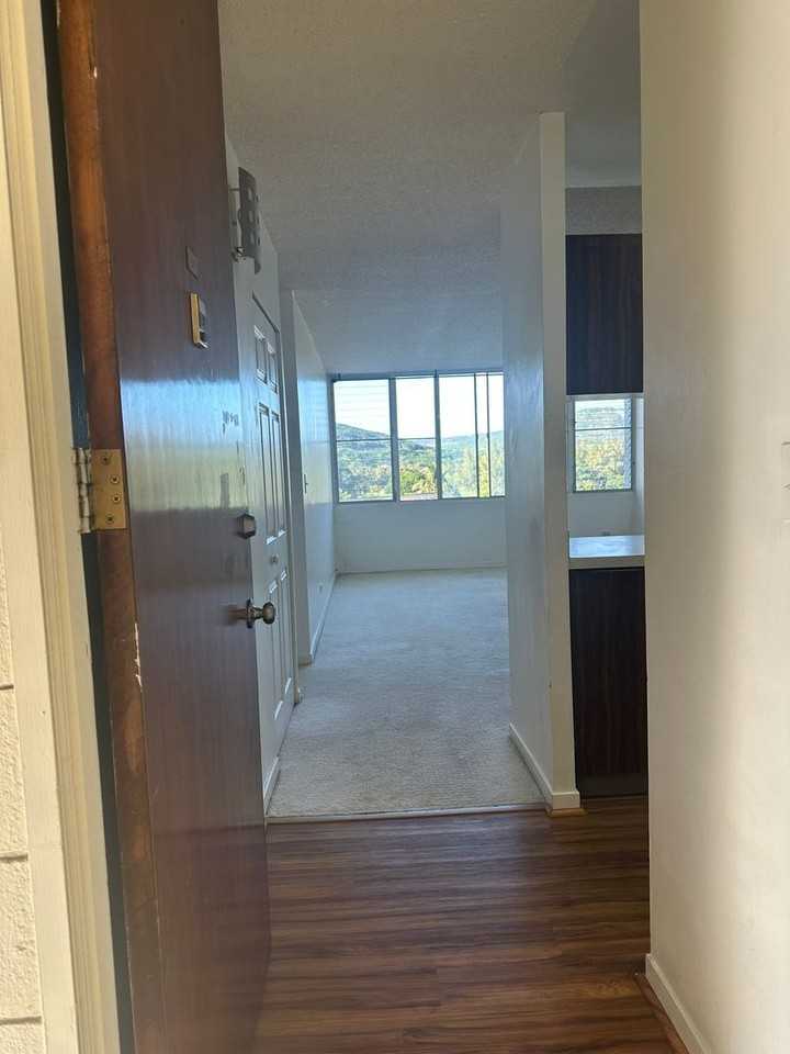 5210 Likini St - Photo 4 of 19