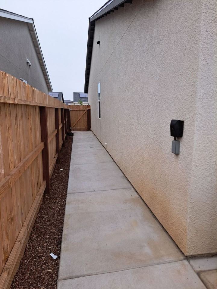 6541 E Carmen Ave - Photo 4 of 6