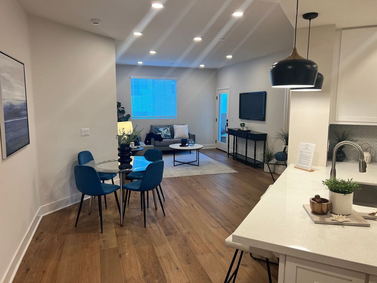 927 Deep Valley Dr - Photo 2 of 35