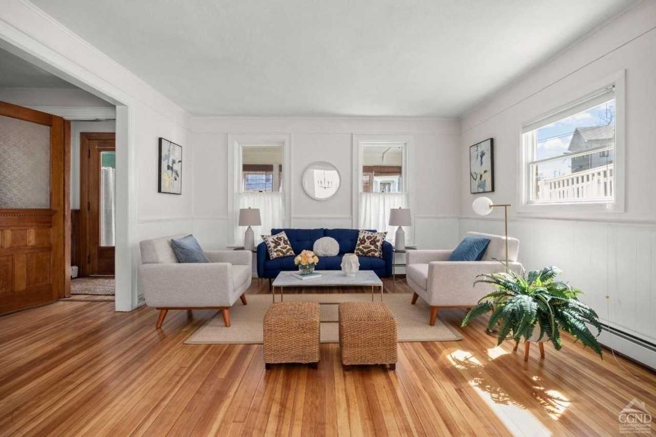 7 Mckinstry Pl - Photo 5 of 16