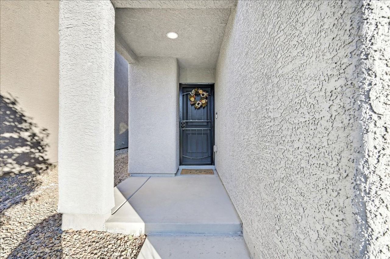 1848 Molly Meadows St - Photo 2 of 25