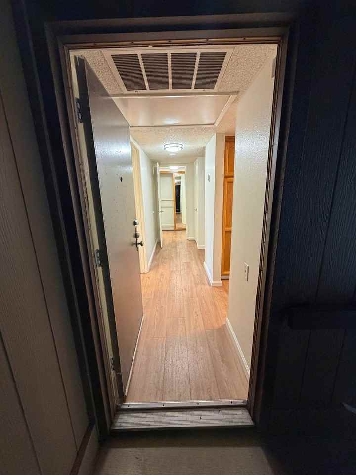 2404 Larkspur Ln #258 - Photo 3 of 18