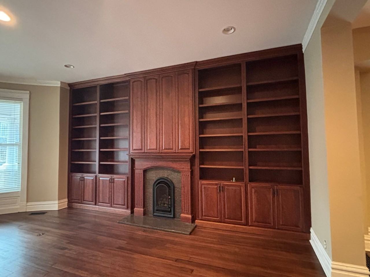 318 Se 1st St - Photo 2 of 27