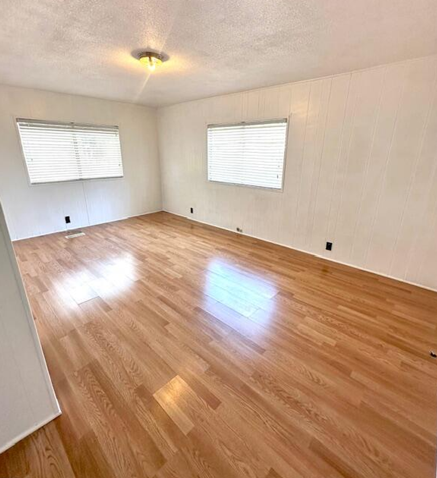 62 Erickson Ave #B - Photo 5 of 21