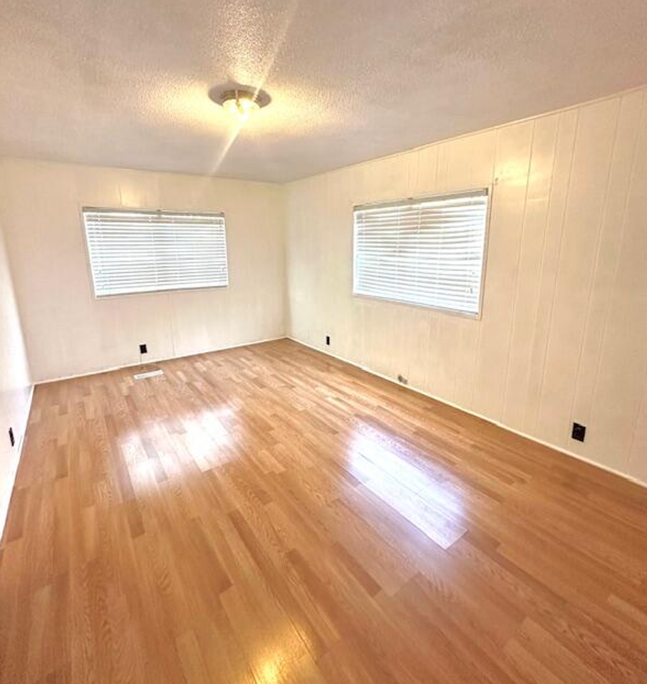 62 Erickson Ave #B - Photo 6 of 21