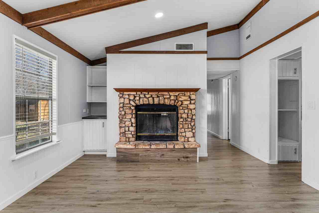 204 Phillips Rd #1 - Photo 3 of 10