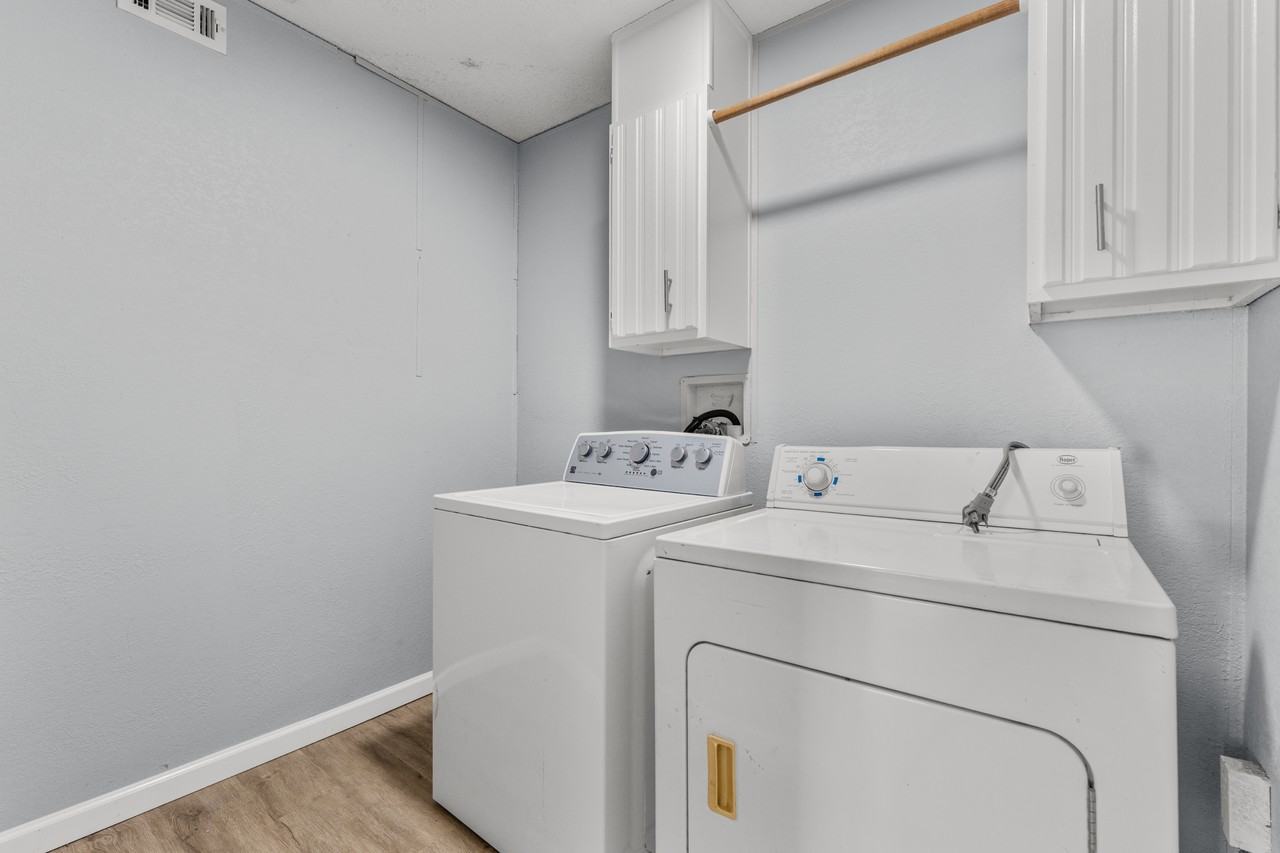 204 Phillips Rd #1 - Photo 6 of 10