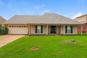 featured image of 9261 Chimneyrock Blvd