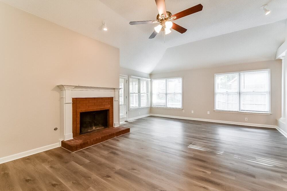 1584 Appling Wood Cv N - Photo 3 of 16