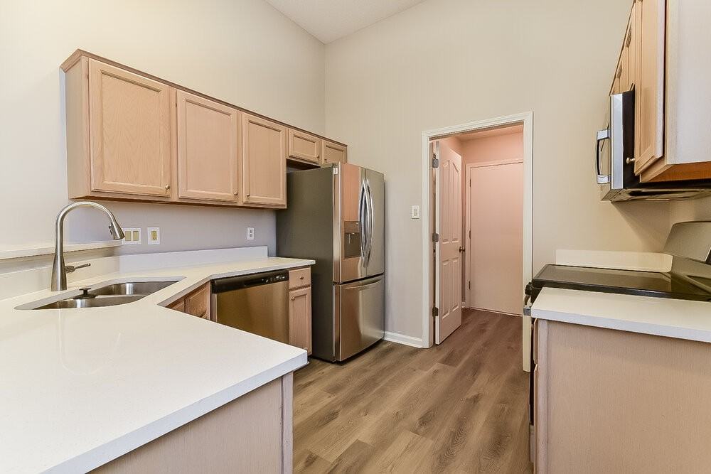 1584 Appling Wood Cv N - Photo 6 of 16