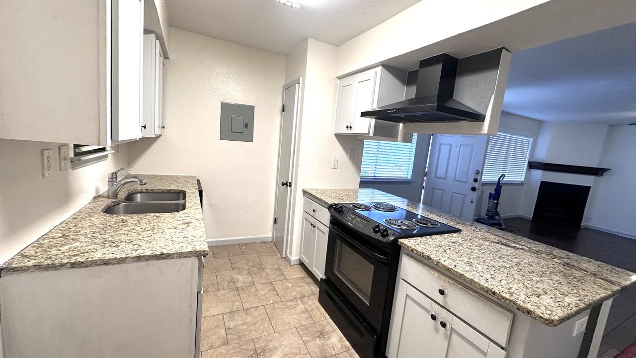 1932 Hidden Way #1 - Photo 3 of 10