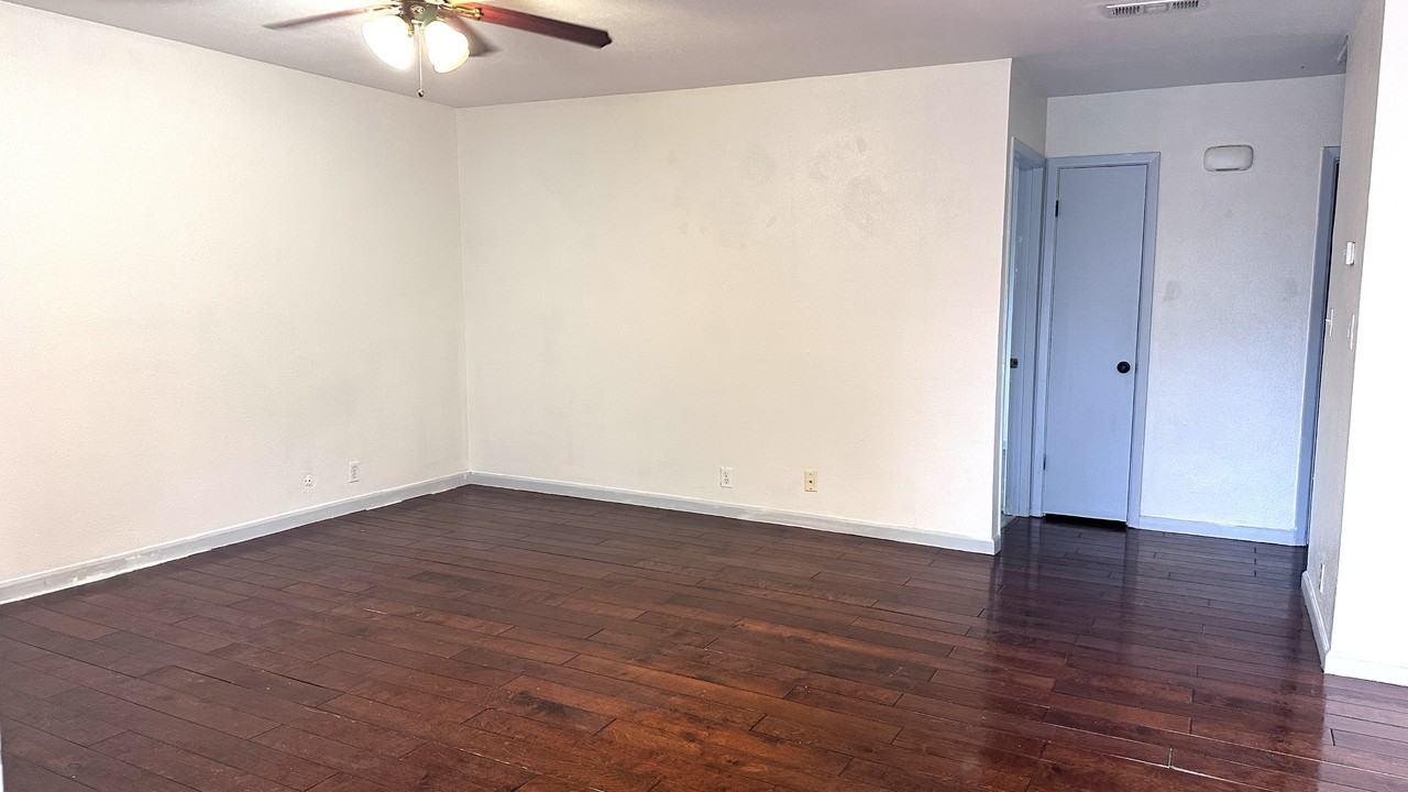 1932 Hidden Way #1 - Photo 5 of 10