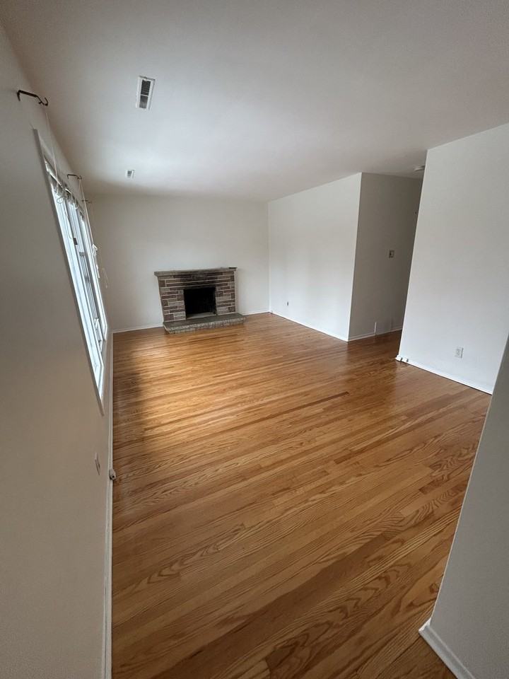 48 Wilson Ave - Photo 3 of 7