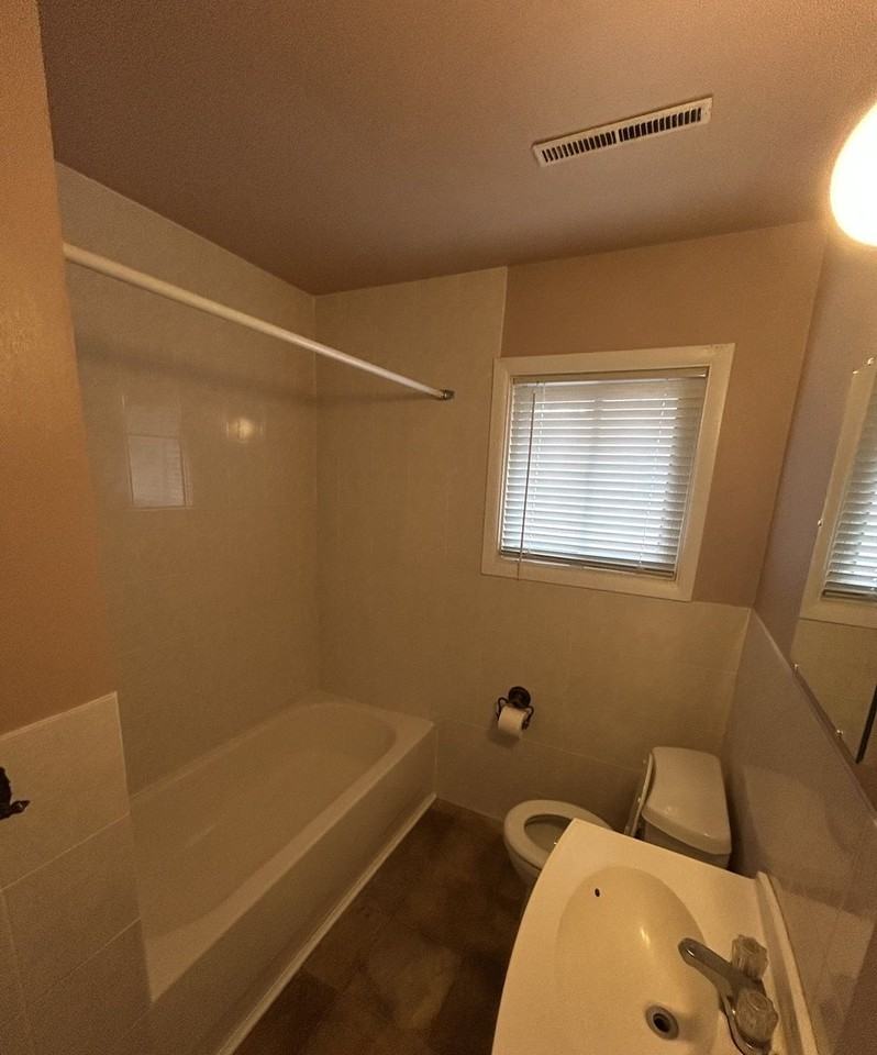 48 Wilson Ave - Photo 4 of 7