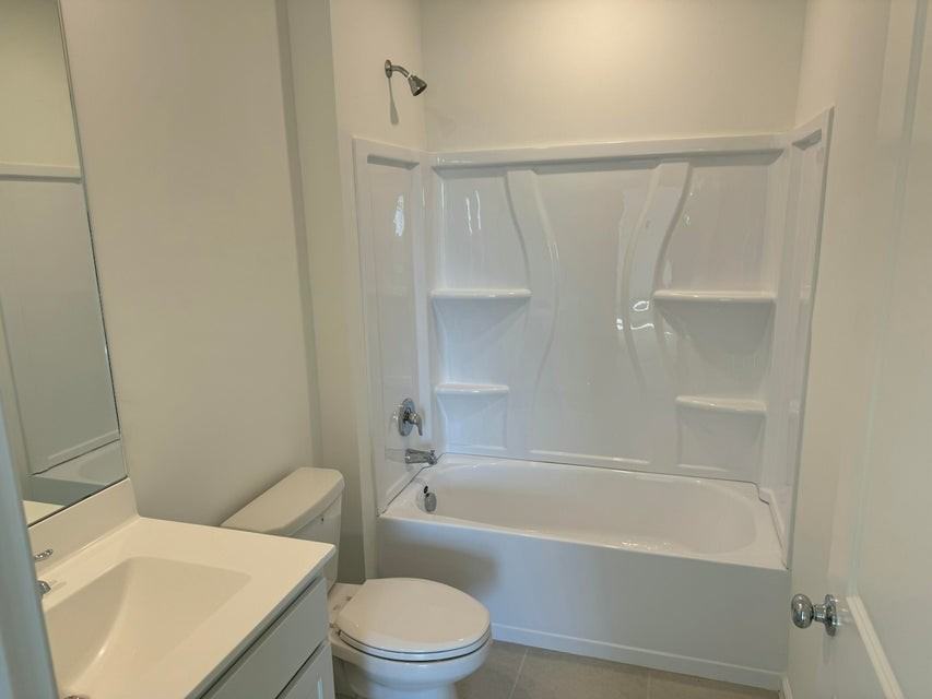 Nw Sweetwood Dr - Photo 6 of 8