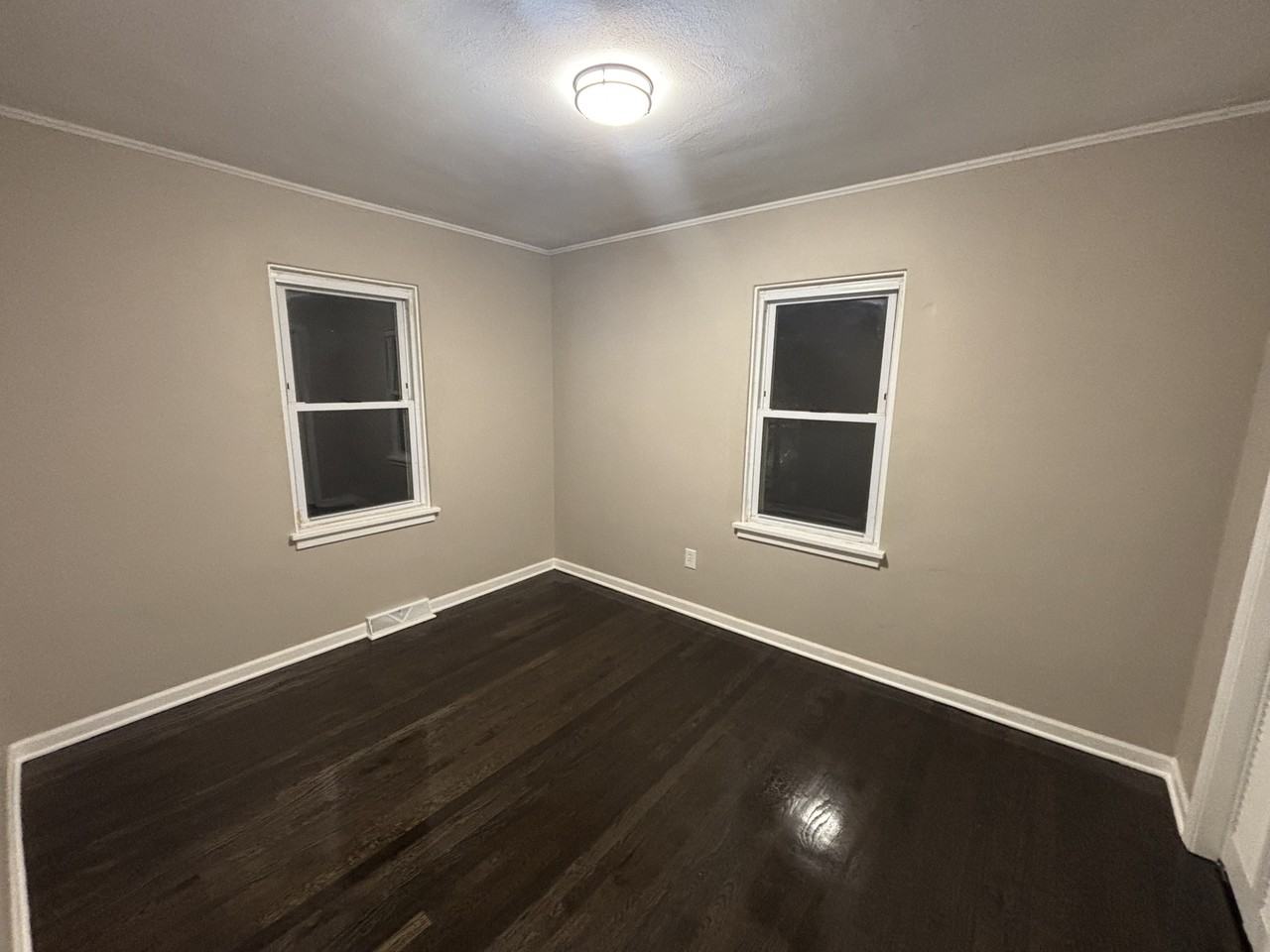 1058 Baker St #1 - Photo 6 of 28