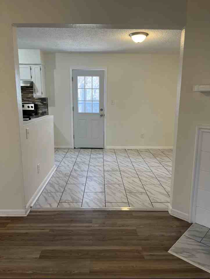 1704 Ne Balboa St #1 - Photo 4 of 19