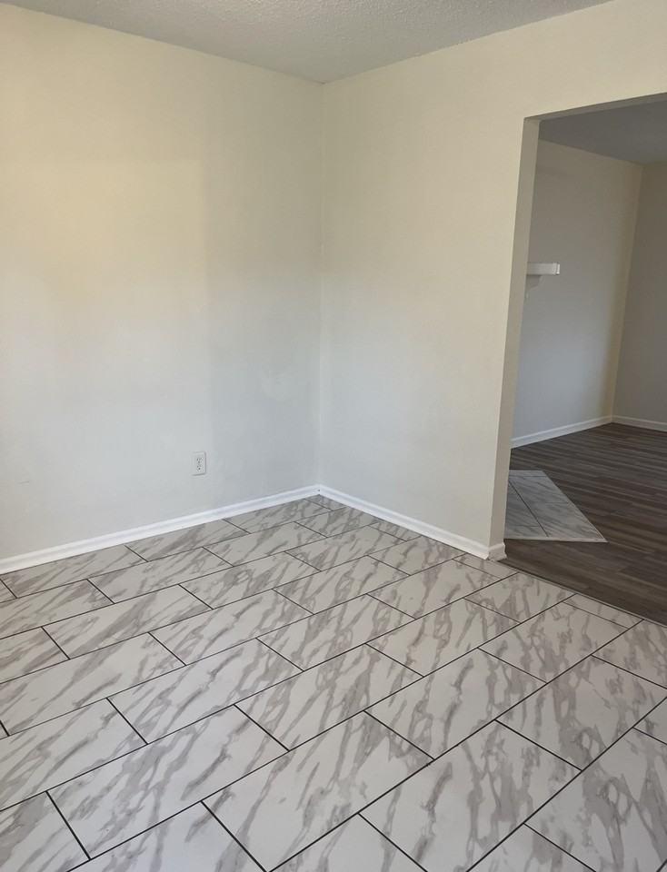 1704 Ne Balboa St #1 - Photo 5 of 19