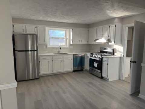494 Hevey St #2 - Photo 7 of 11
