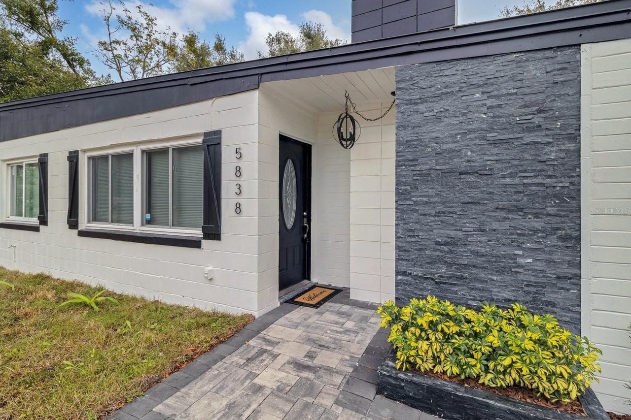 5838 Sage Dr - Photo 3 of 20