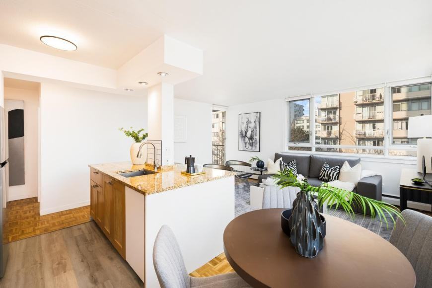 1850 Comox St - Photo 2 of 10