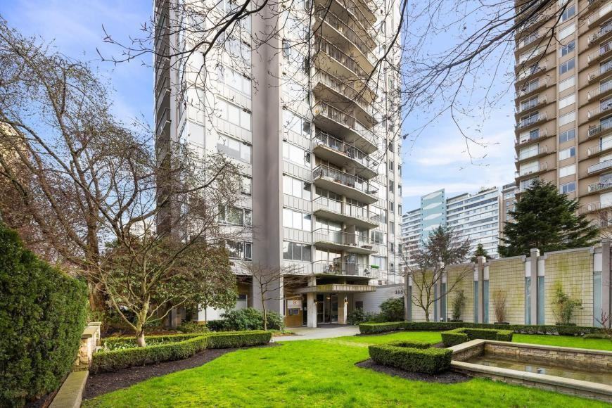 1850 Comox St - Photo 7 of 10