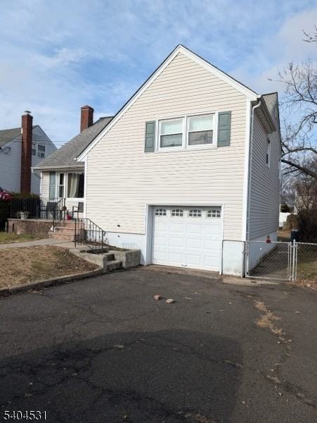 700 Lehigh Ave - Photo 2 of 19