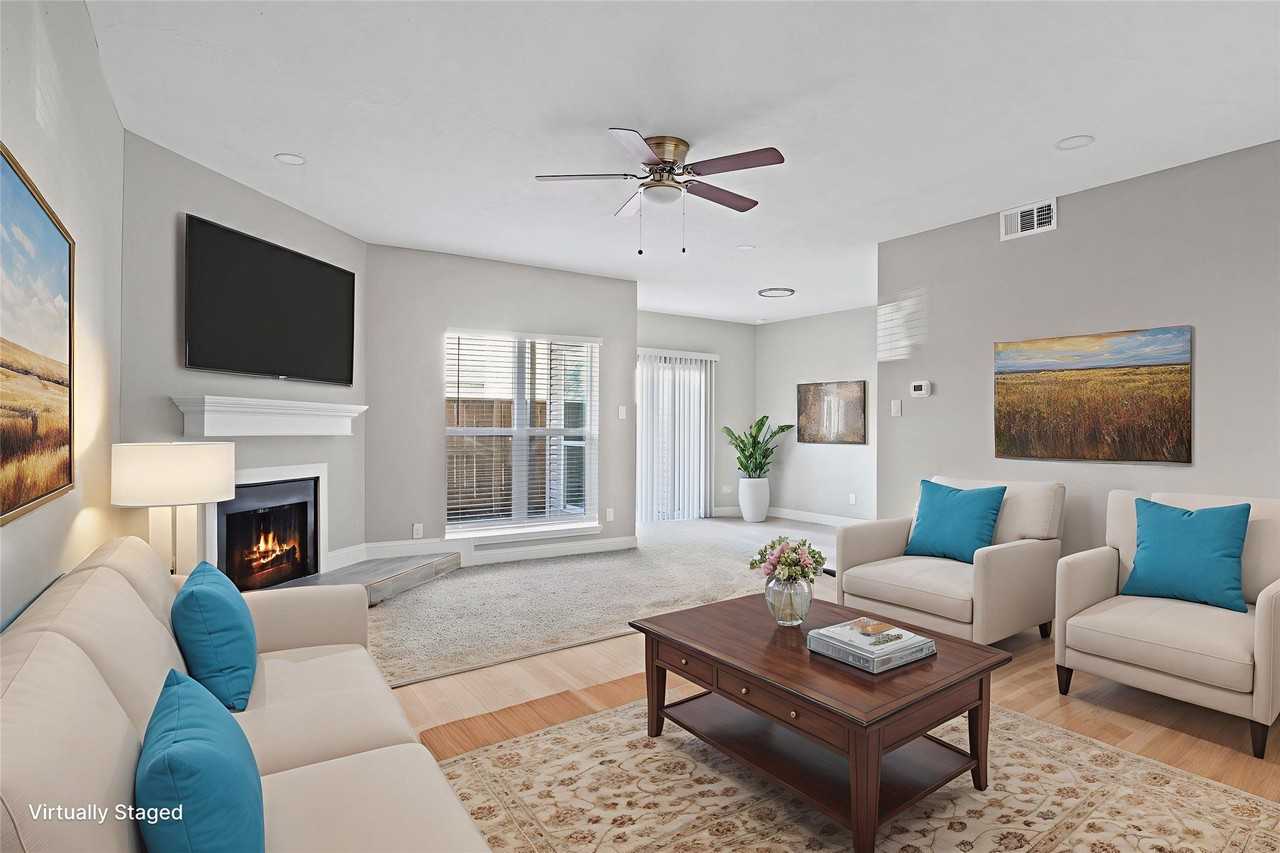 9707 Richmond Ave - Photo 3 of 13