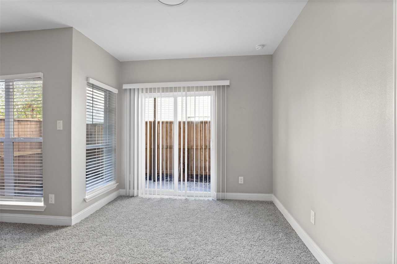 9707 Richmond Ave - Photo 7 of 13