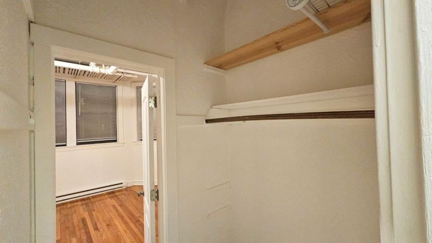 5507 N Campbell Ave - Photo 5 of 10