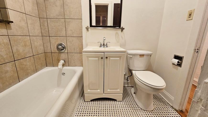 5507 N Campbell Ave - Photo 6 of 10