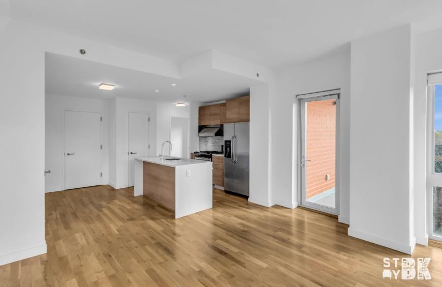 333 Greene Ave - Photo 2 of 10