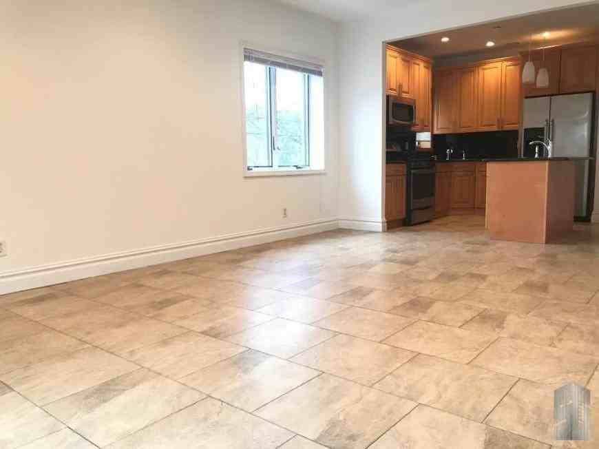 542 Brooklyn Ave - Photo 2 of 8