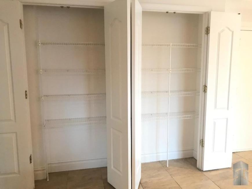 542 Brooklyn Ave - Photo 5 of 8