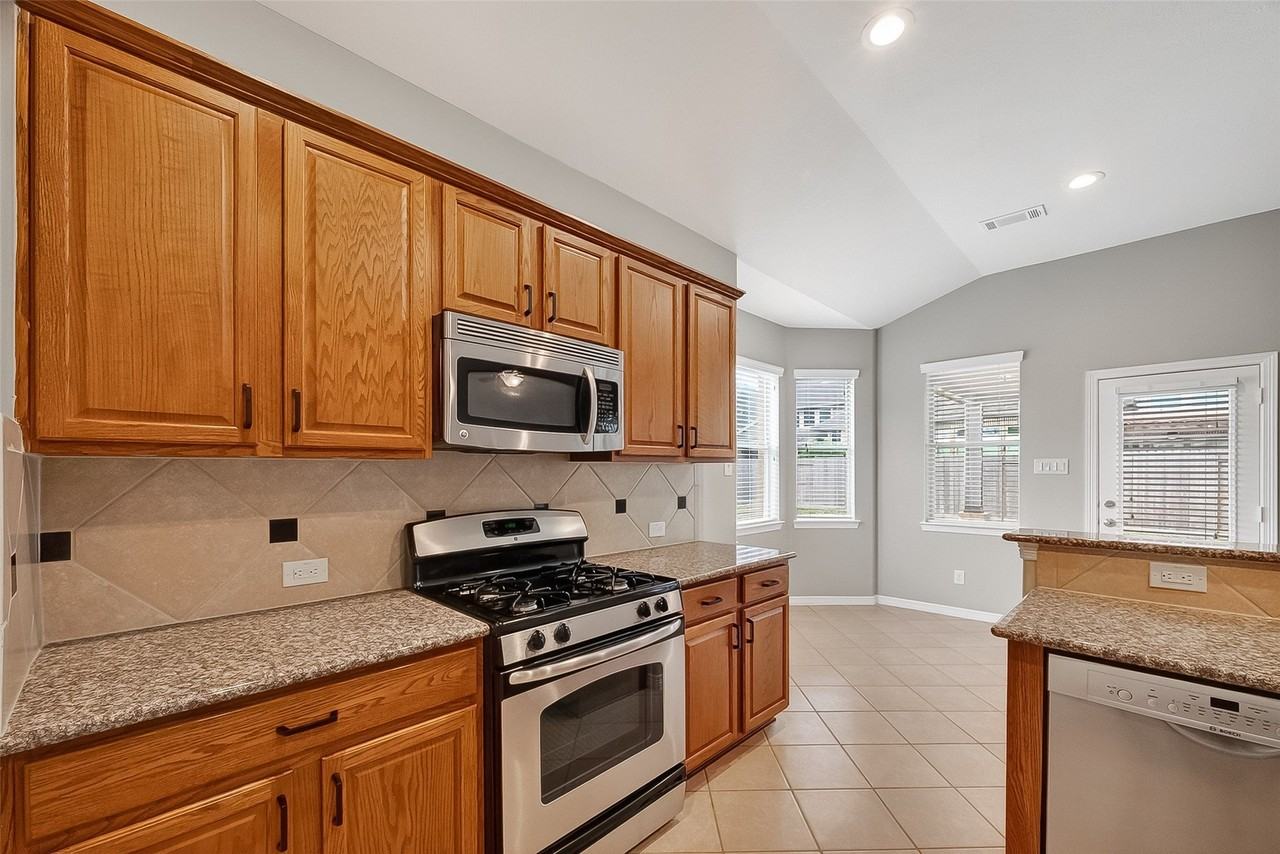 3226 W Trail Dr - Photo 7 of 26