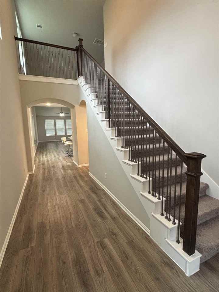 3734 Bach St - Photo 6 of 37