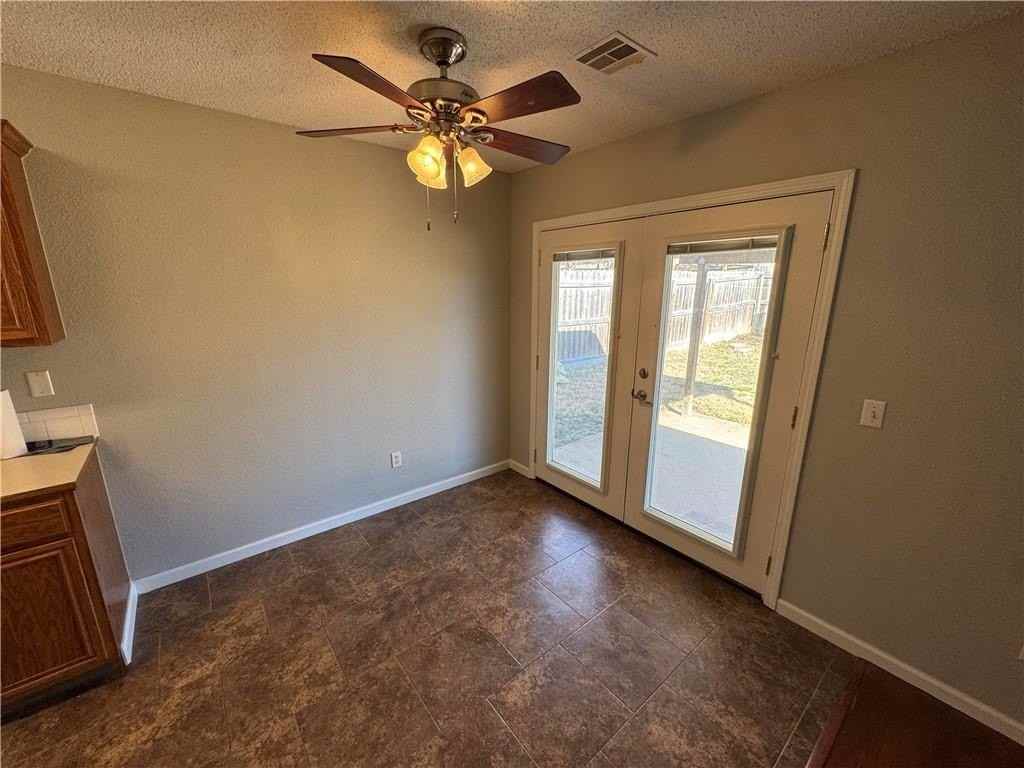 1160 S Jasmine Ln - Photo 6 of 19