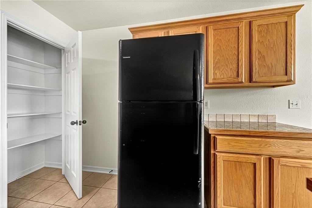 6016 S 36th St - Photo 7 of 17