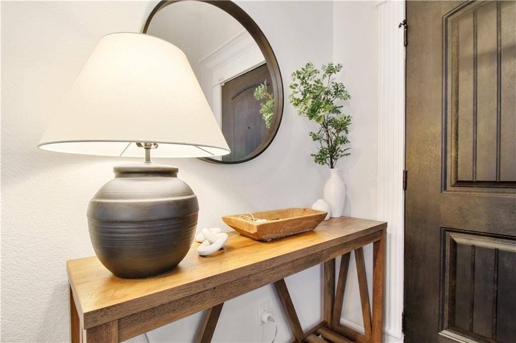 958 Stone St - Photo 5 of 21