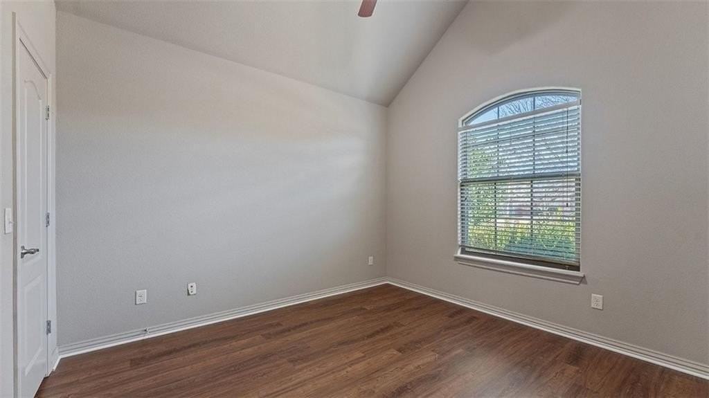 4200 Sw Cornerstone Rd - Photo 3 of 27