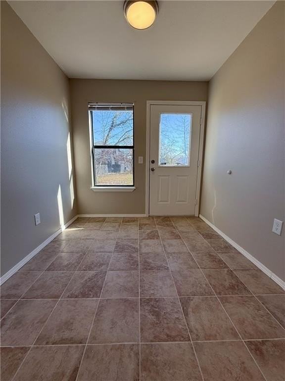 1214 Ne Monroe St - Photo 6 of 12