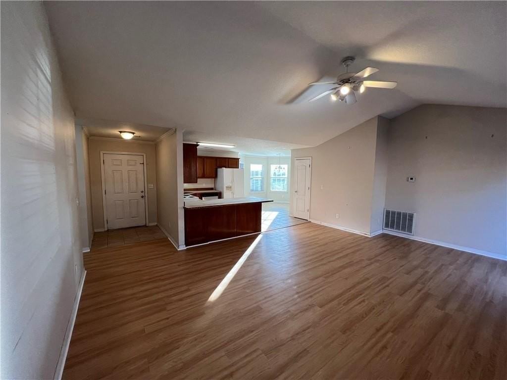 235 Ravenwood Blvd - Photo 6 of 19