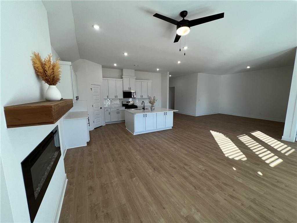 7004 E Sugarloaf St - Photo 6 of 25