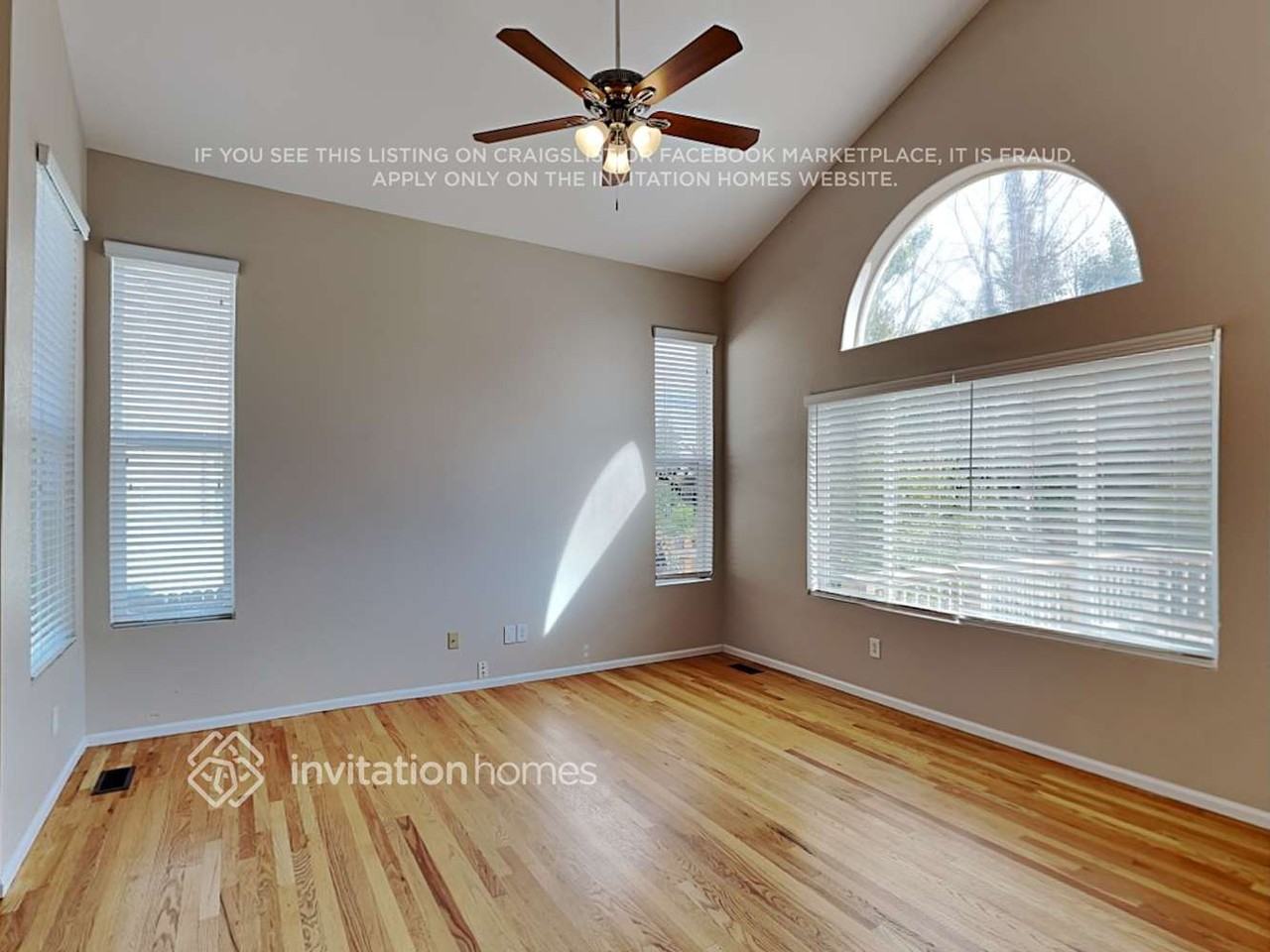 2812 S Walden Way - Photo 6 of 17