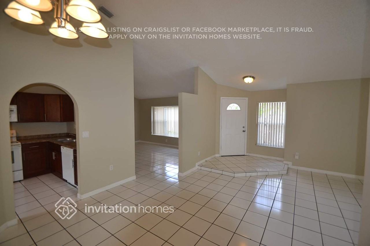 9900 Sw 59th Ct - Photo 4 of 15