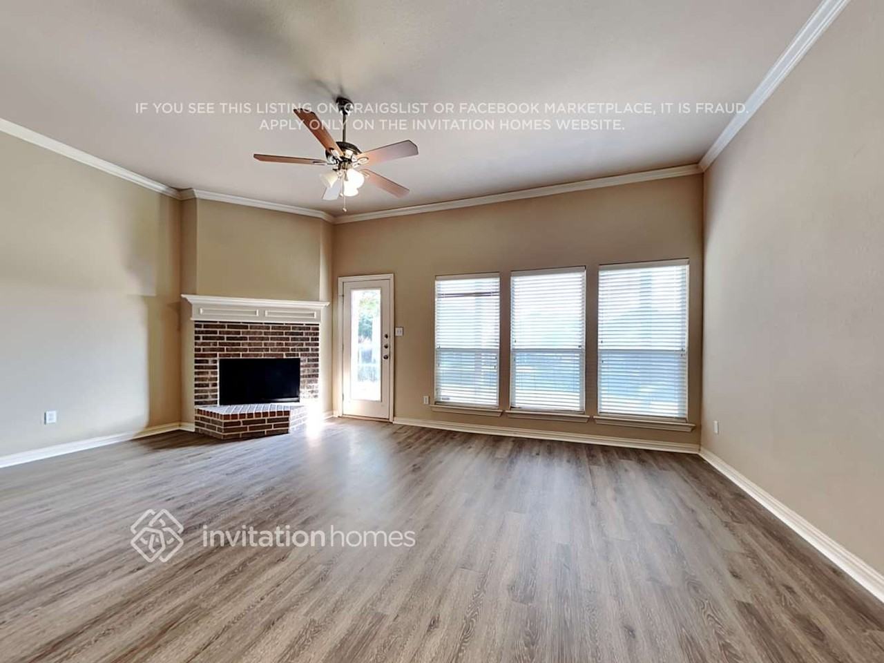 1637 Salado Trl - Photo 4 of 23