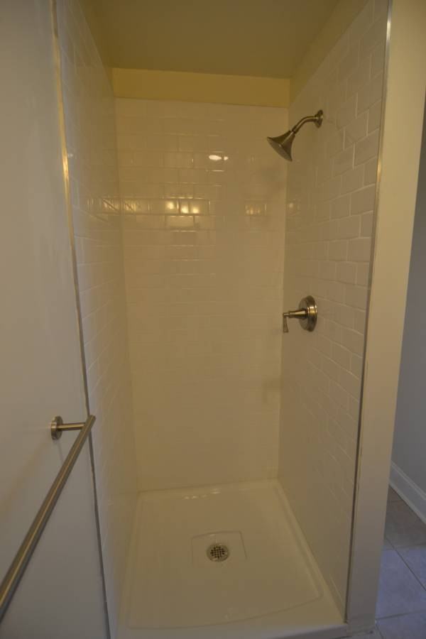 416 S 15th St #4F - Photo 4 of 5