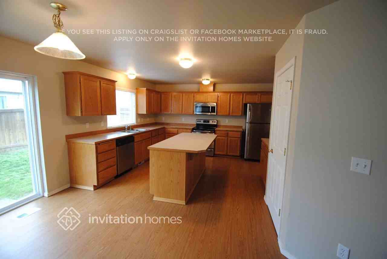 21006 Springhaven Way E - Photo 2 of 9