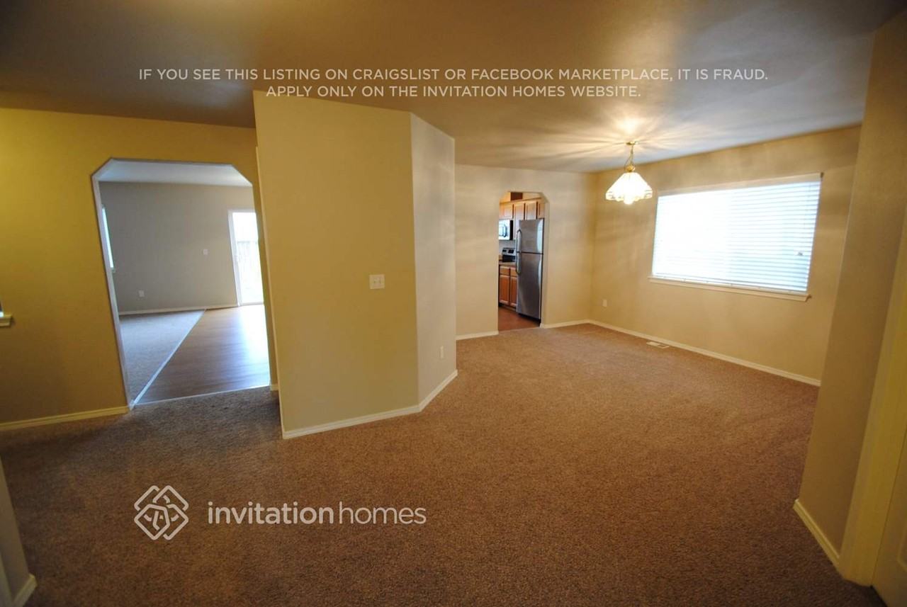 21006 Springhaven Way E - Photo 4 of 9