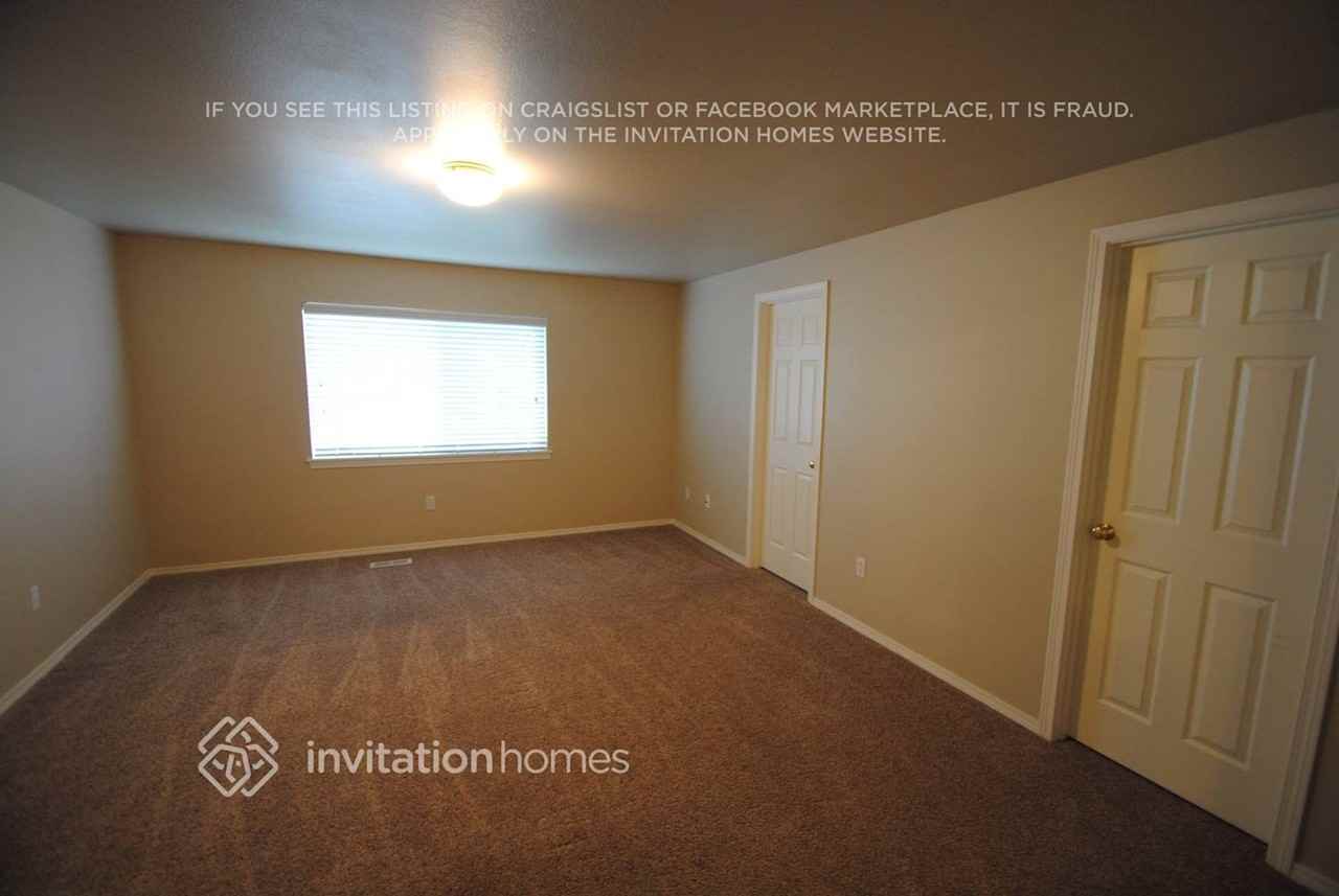 21006 Springhaven Way E - Photo 5 of 9